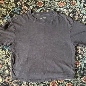 Universal Thread Charcoal Short Sleeve Tee